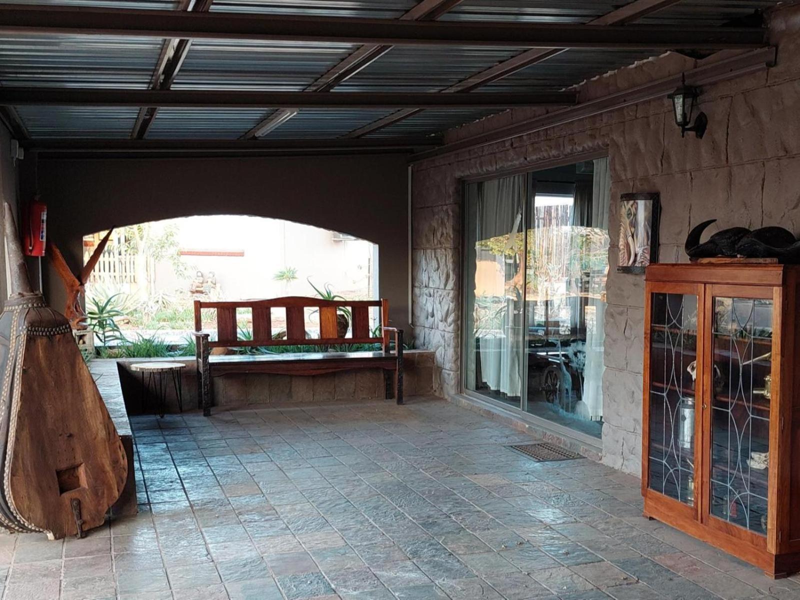 Phomola Manor *